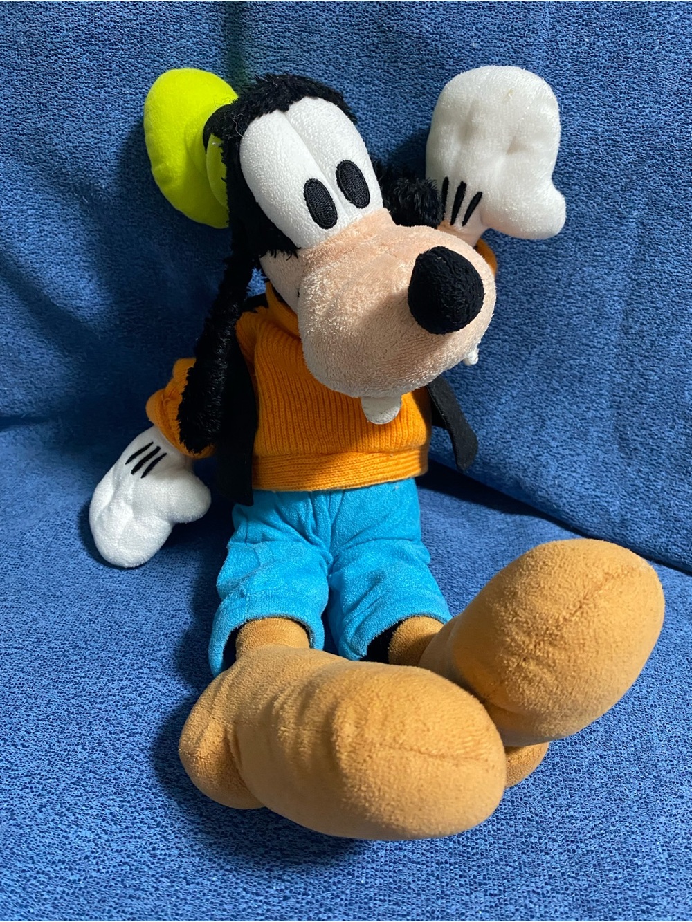 BUNDLE 5 for $25

Goofy Plush Doll - Orange Sweater, Blue Pants, Yellow Hat